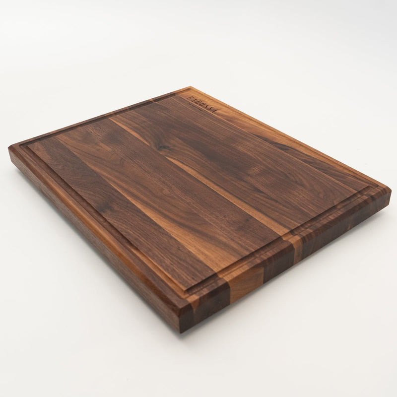 BABOSSA | Nussbaum Schneidebrett L | Naturkante | Saftrille | 44,5x35x4,5 cm - BABOSSABABOSSA | Nussbaum Schneidebrett L | Naturkante | Saftrille | 44,5x35x4,5 cmHolzbrettBABOSSABABOSSA