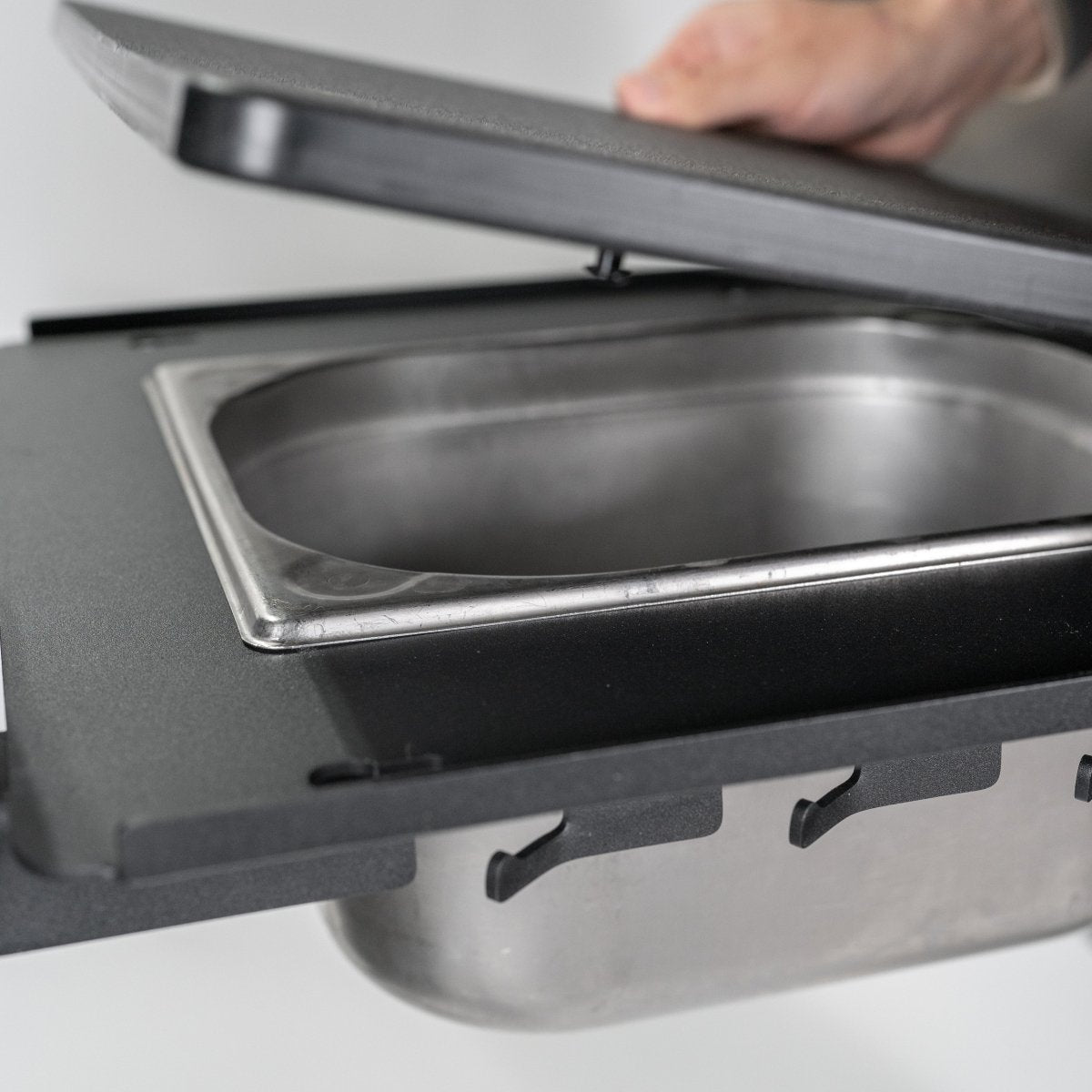 BABOSSA EMBER PRO SERIES® - BABOSSABABOSSA EMBER PRO SERIES®Holzkohle GrillBABOSSABABOSSA